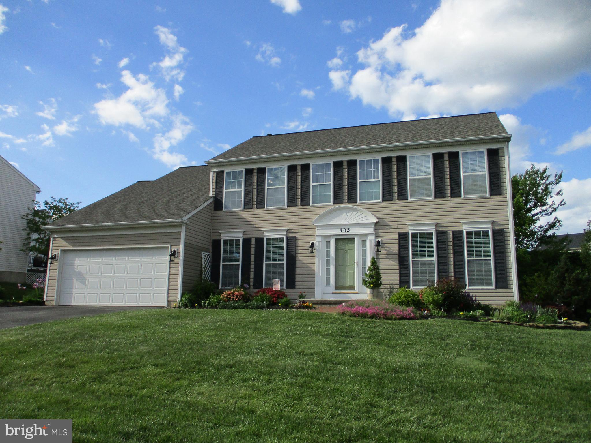 303 Mourning Dove Drive  Home Listings - John and Mary Luca Hockessin, Greenville, Newark, Middletown, Bear, North Wilmington, Wilmington, Brandywine Hundred, Pike Creek, Smyrna, Townsend, Dover, Rehoboth, Bethany, Lewes, Milford, Malvern, Avondale, Landenberg